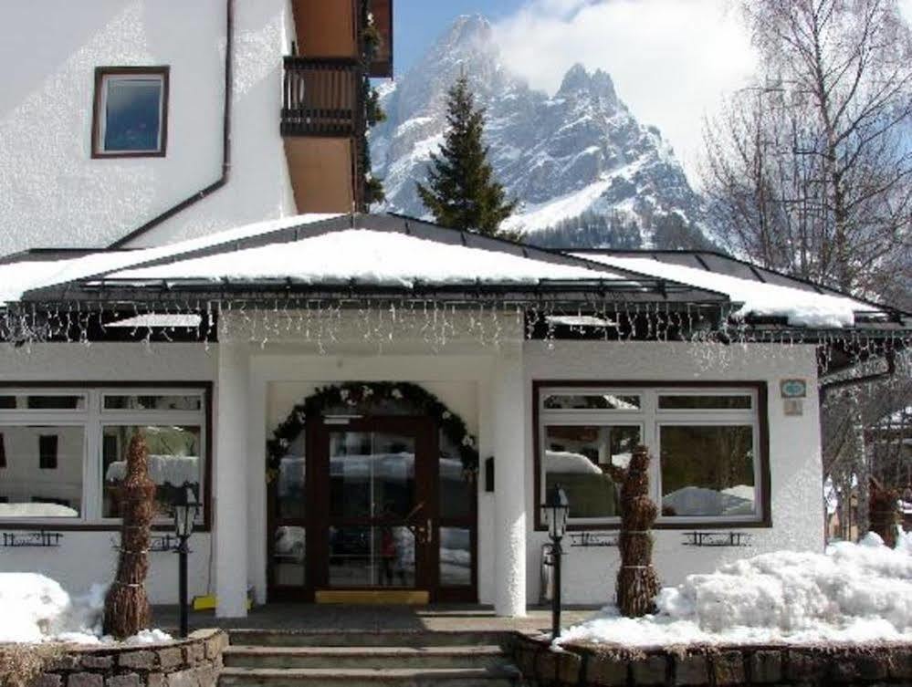 Park Hotel Miramonti San Martino Di Castrozza Exterior photo